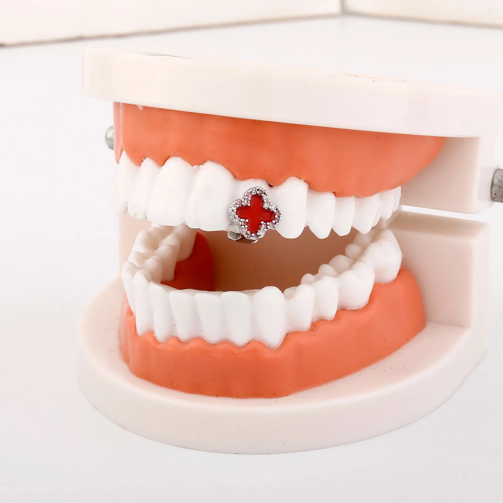 Iced Clover Tooth Grillz