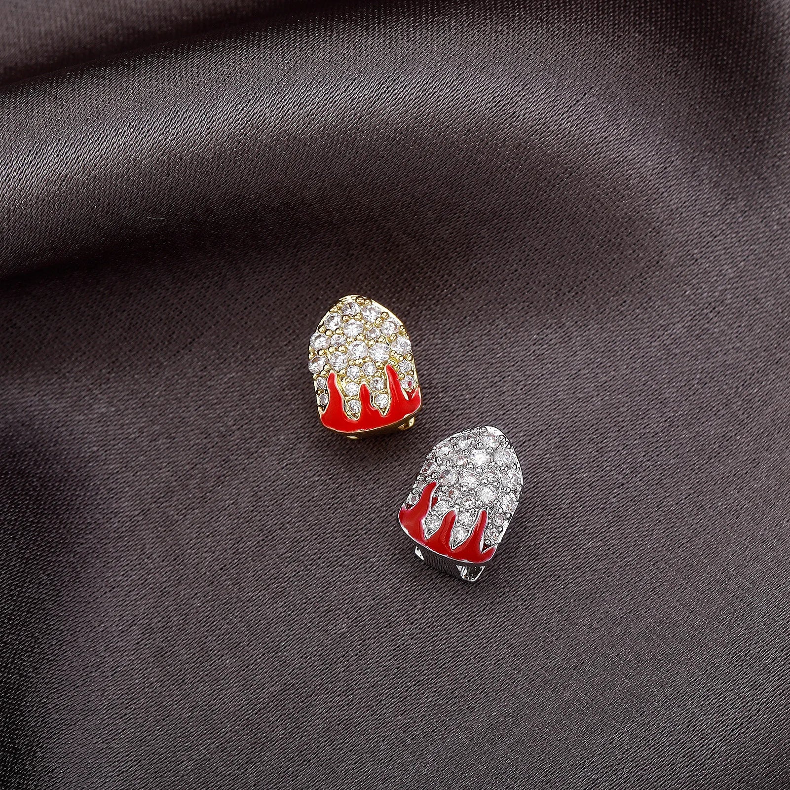 Iced Flame Tooth Grillz
