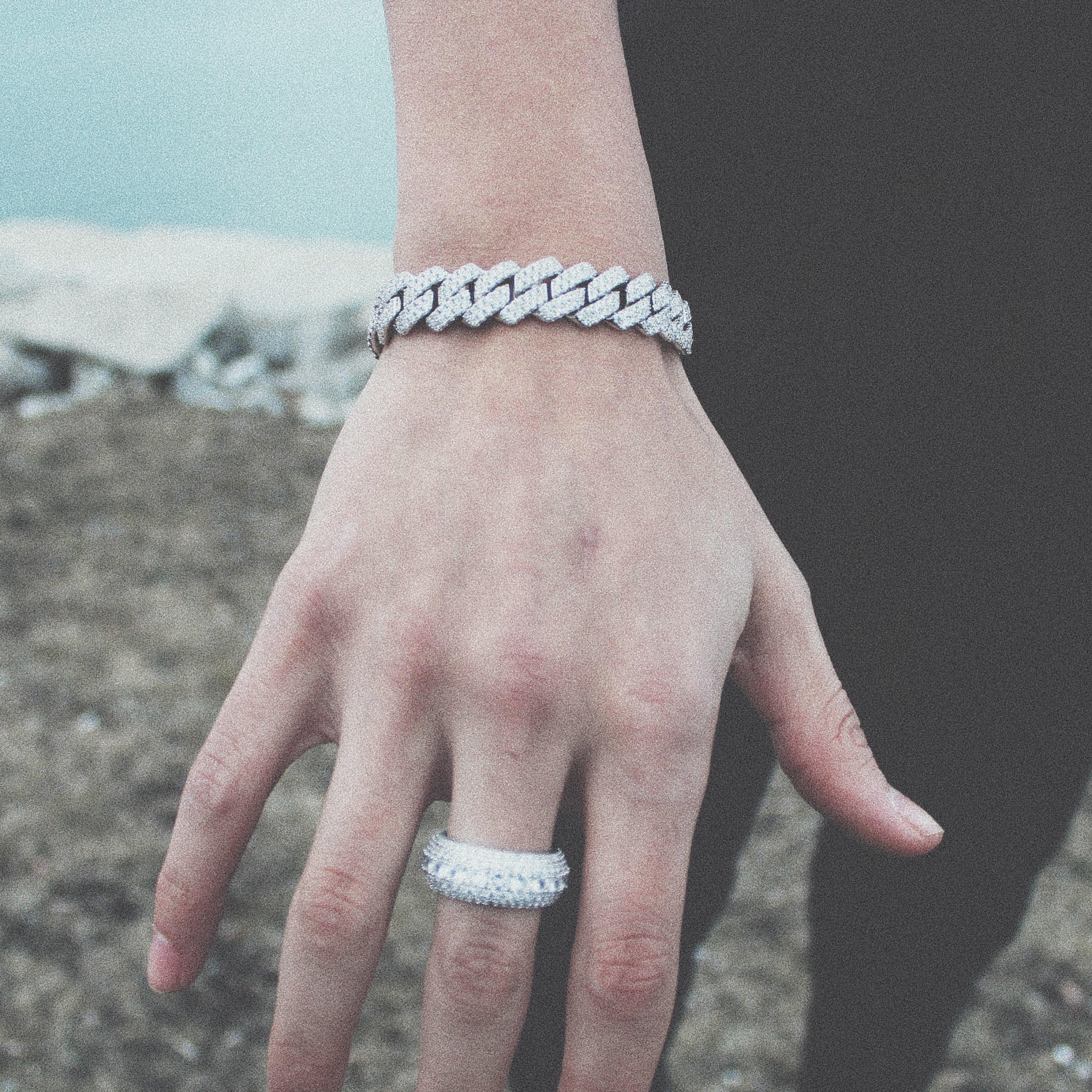 Diamond Prong Link Bracelet (13mm)