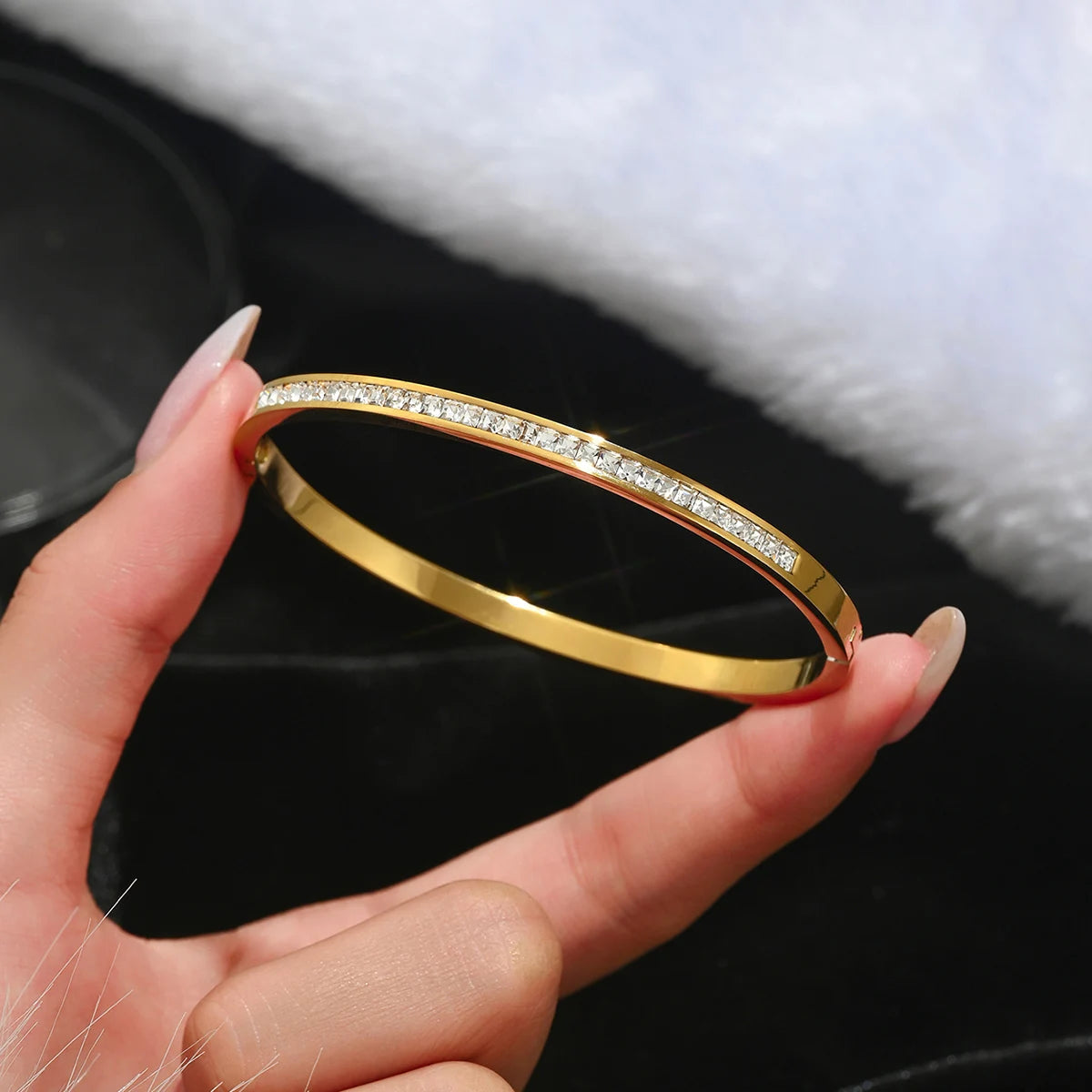 Dahlia Iced Bangle