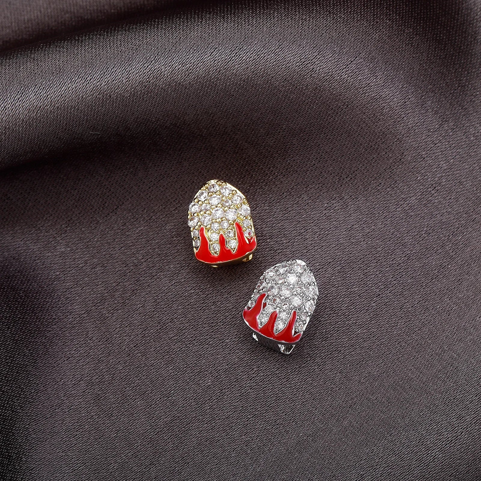 Iced Flame Tooth Grillz