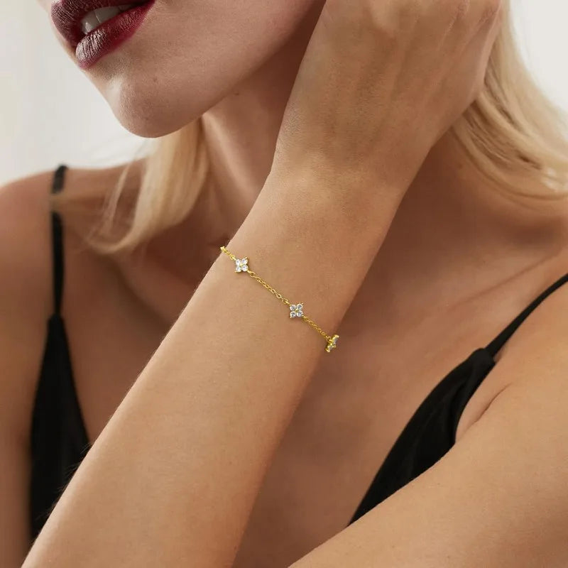 Dainty Flower Bracelet