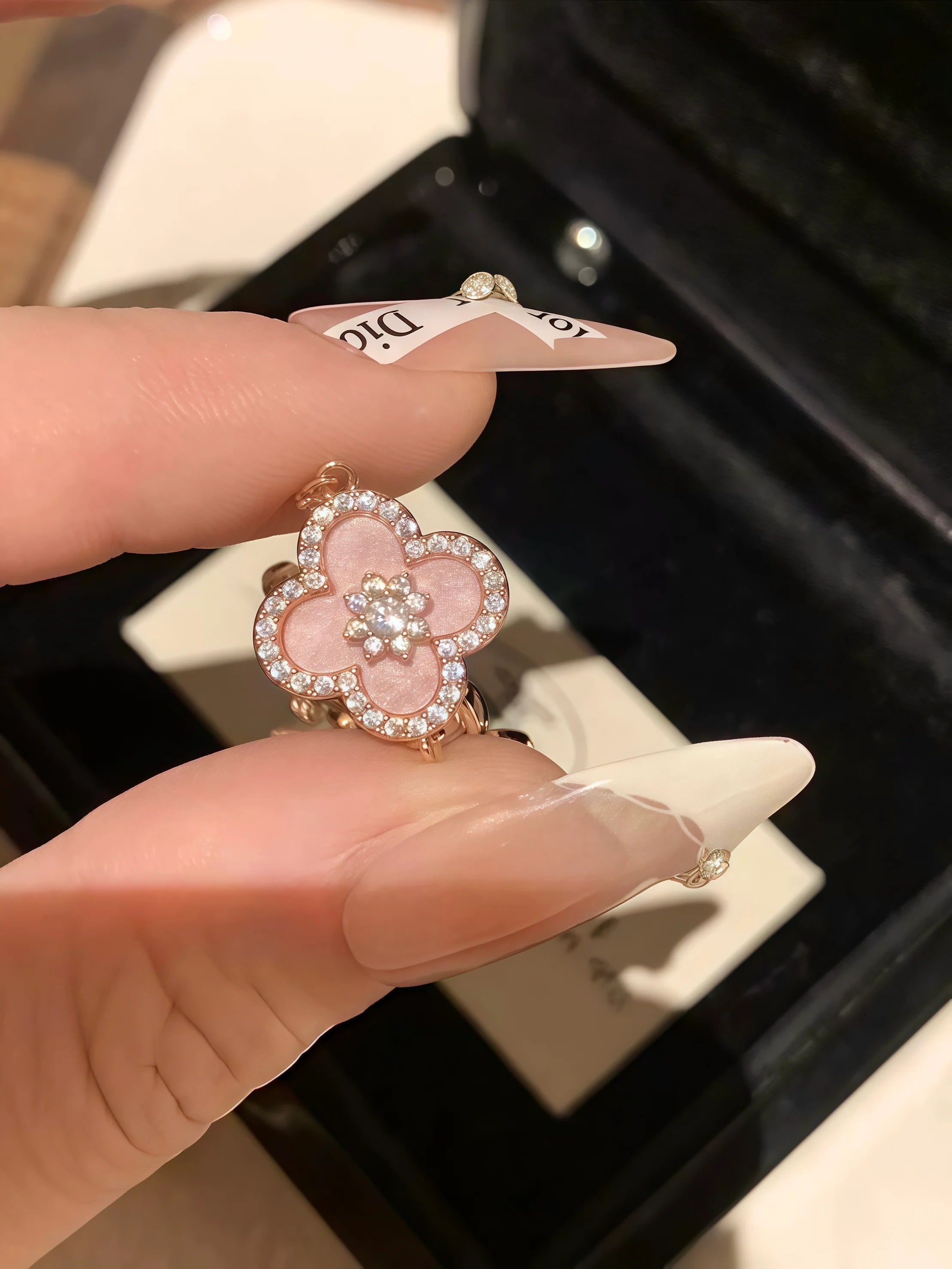 SAKURA CLOVER BRACELET