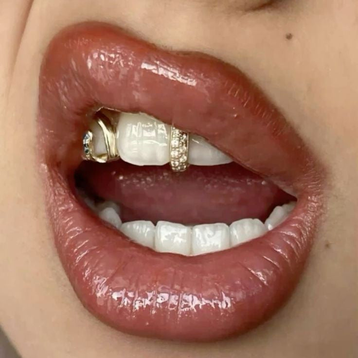 Iced Vertical Line Tooth Grillz